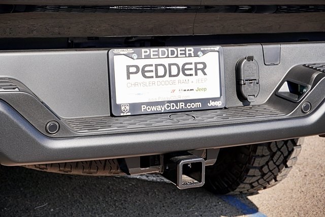 New 2026 Diamond Black Crystal Pearl-Coat Exterior Paint RAM Rebel image 18