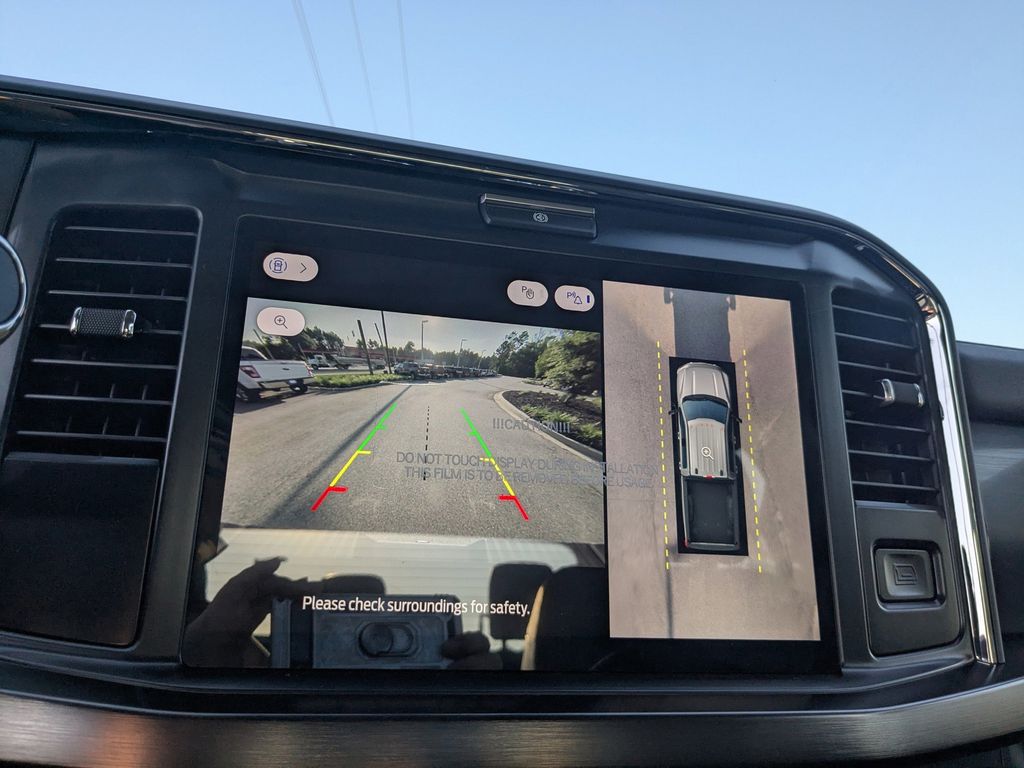2025 Ford F-250 Lariat photo 21