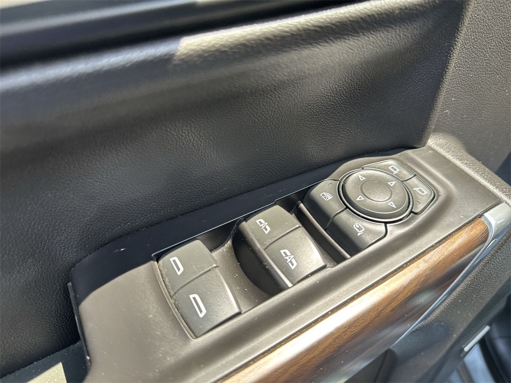 2020 Gmc Sierra 1500 SLT photo 18