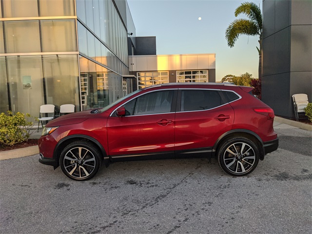 2019 Nissan Rogue Sport SL photo 3