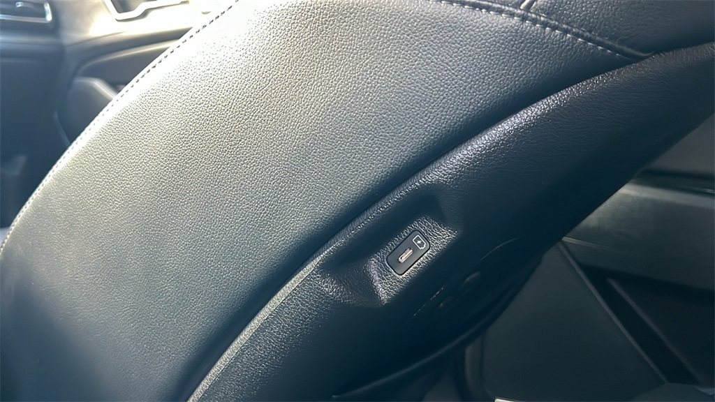 2023 Kia Sportage Plug-In Hybrid X-Line photo 7