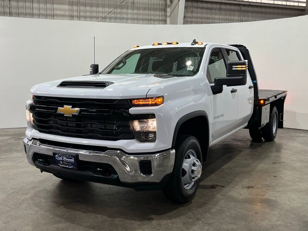 2026 Chevrolet Silverado 3500HD Work Truck photo 2