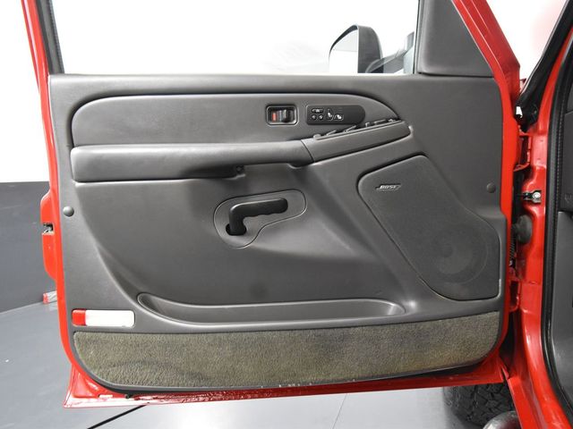 2005 Gmc Sierra SLT photo 12