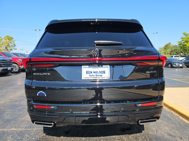 2026 Buick Enclave Sport Touring photo 2