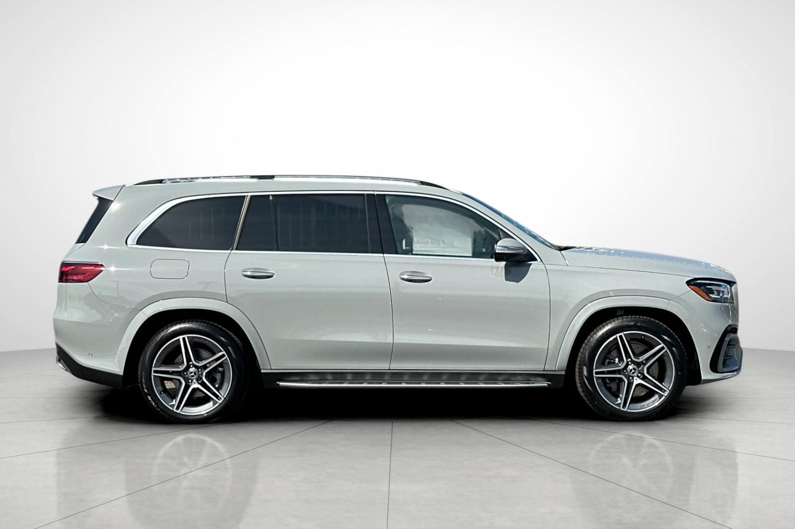 2026 Mercedes Benz GLS 450 4MATIC photo 29