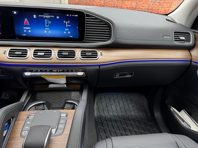 2026 Mercedes Benz GLE 450e 4MATIC photo 17