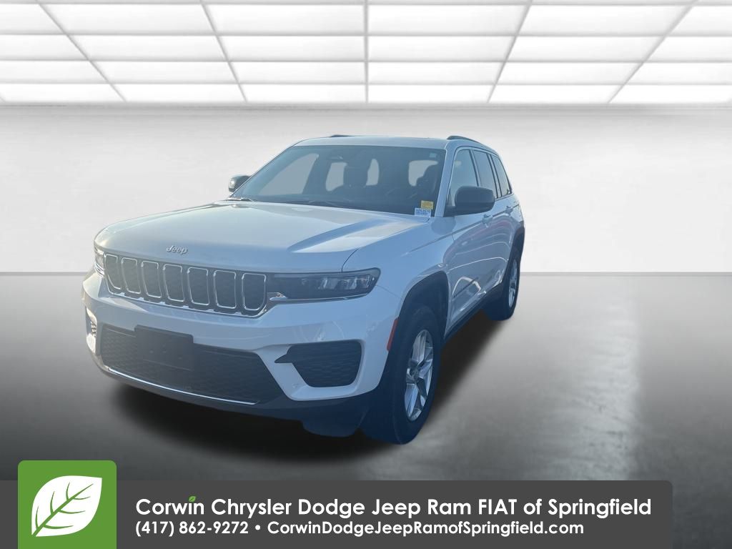 2024 Jeep Grand Cherokee Laredo photo 2