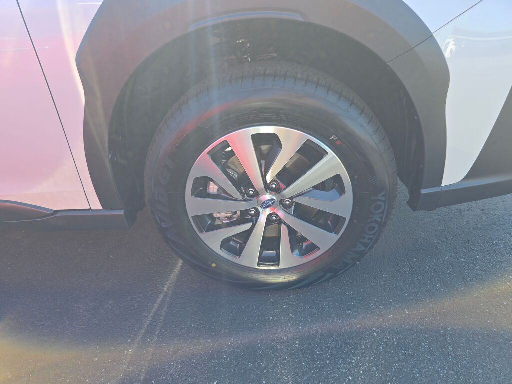 2025 Subaru Outback Premium photo 3