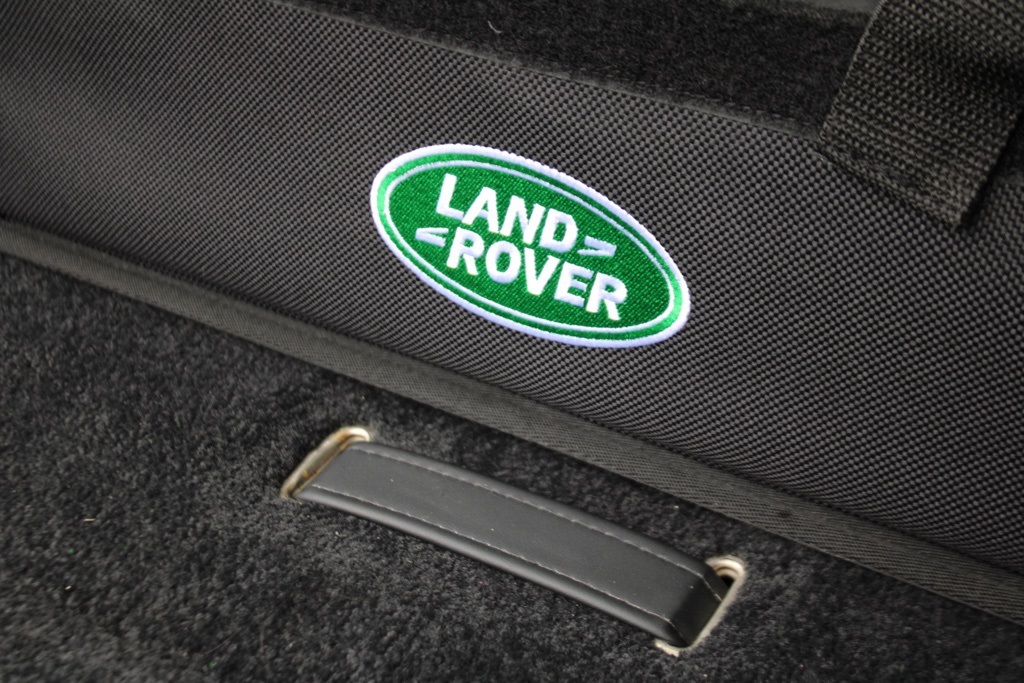 2023 Land Rover Range Rover SE photo 34
