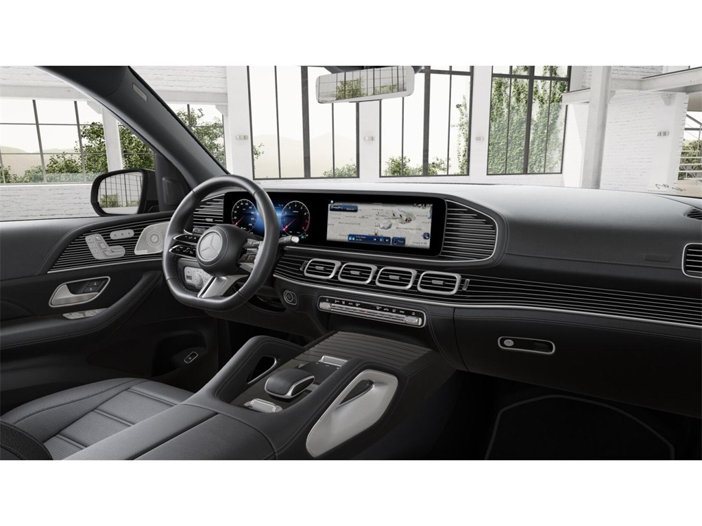 2025 Mercedes Benz GLS 580 4MATIC photo 6