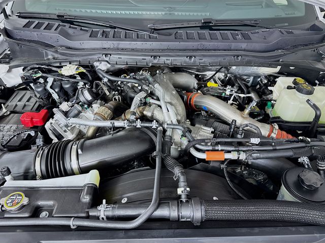 2025 Ford F-450 photo 31