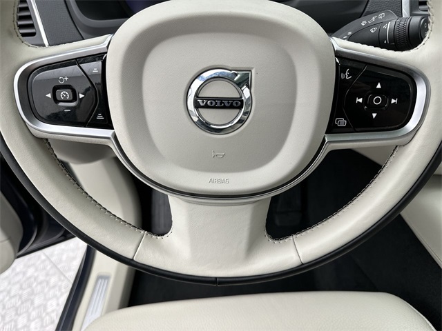 2025 Volvo XC90 B5 AWD Core photo 5