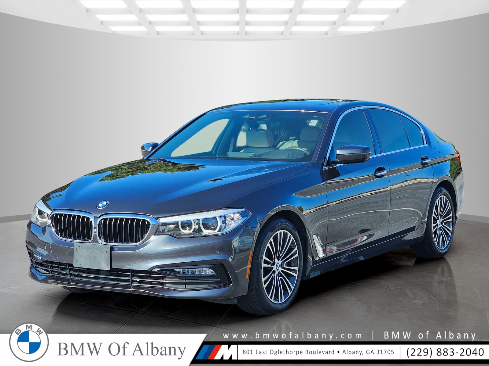 2017 BMW 5 Series 530i's photo