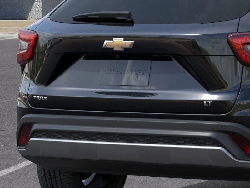2025 Chevrolet Trax LT photo 12
