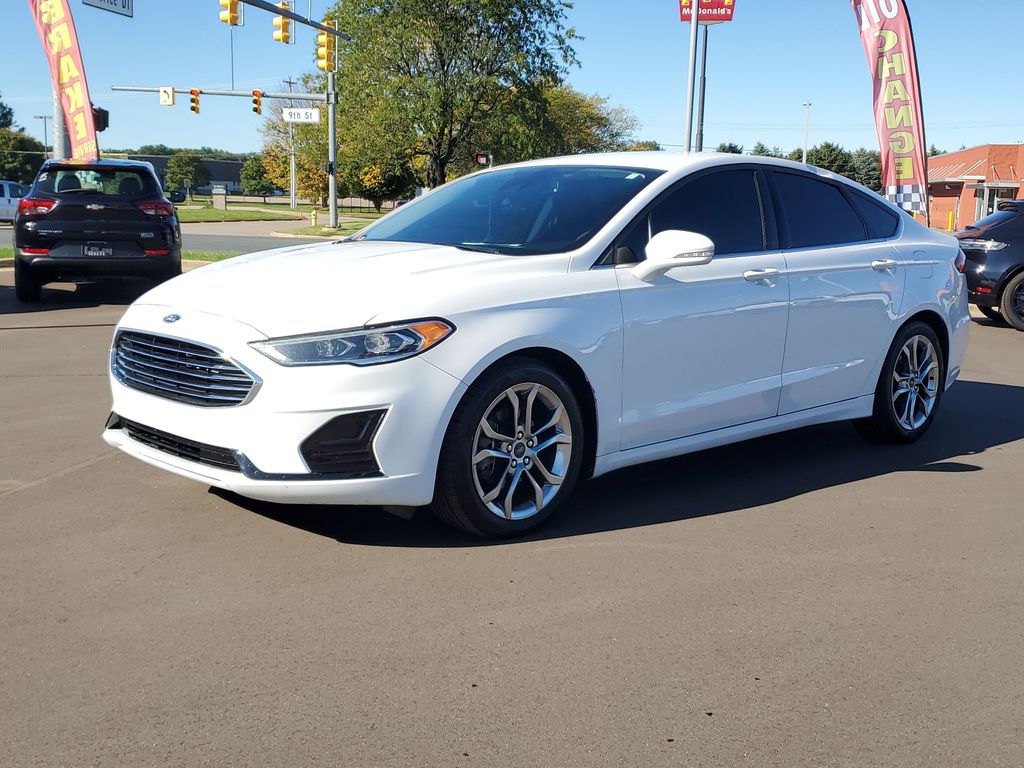 2020 Ford Fusion SEL photo 2