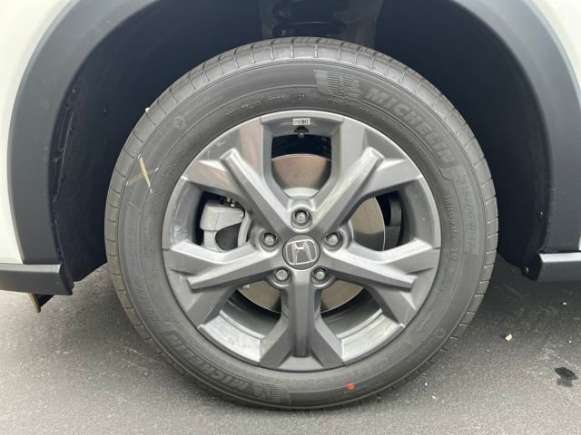 2026 Honda HR-V LX photo 9