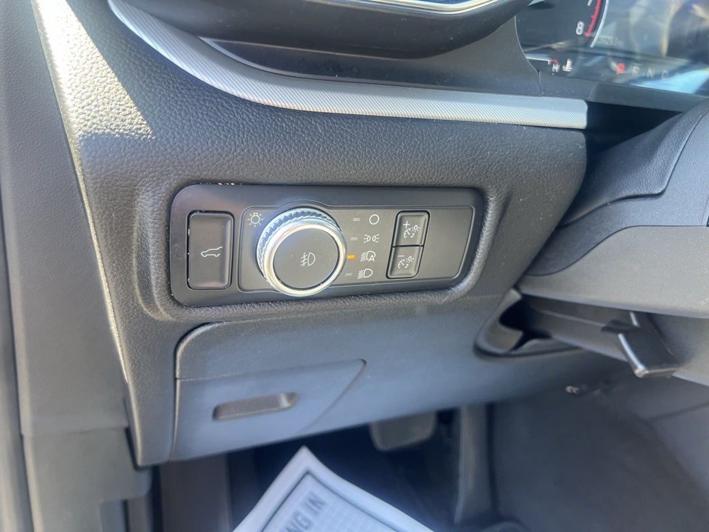 2022 Ford Explorer XLT photo 19