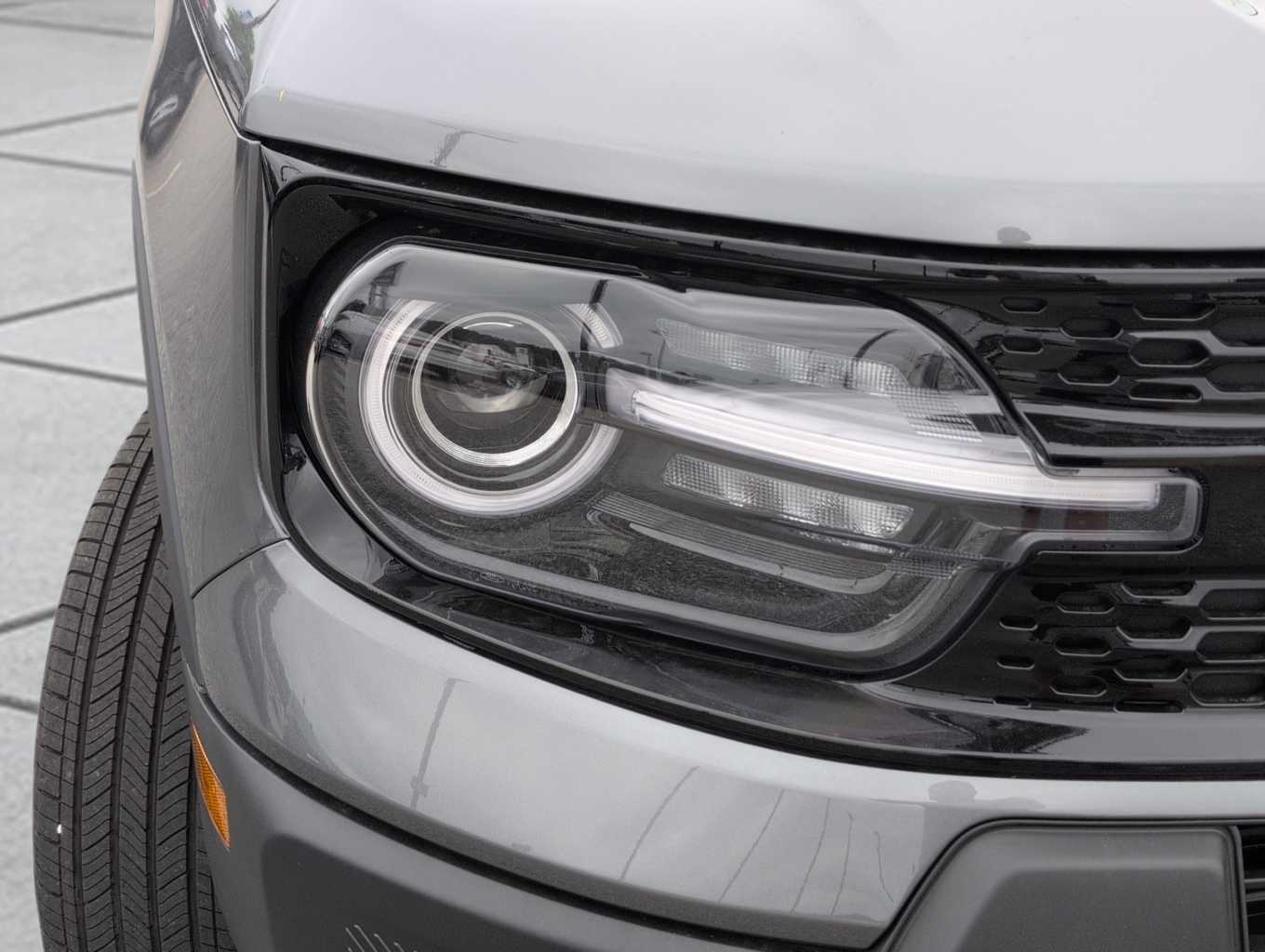 2025 Ford Bronco Sport Outer Banks photo 3