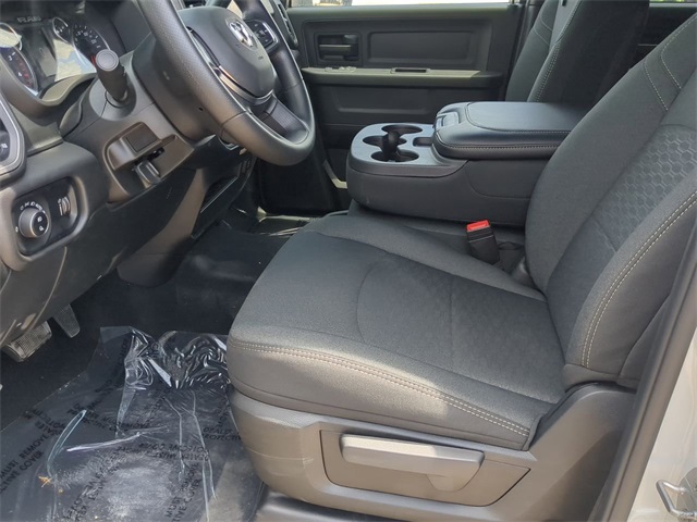2026 Ram 3500 Tradesman photo 9