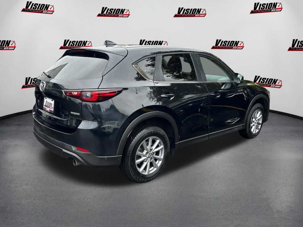 2023 Mazda CX-5 2.5 S Preferred photo 4