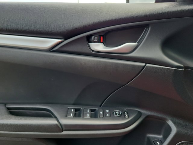 2020 Honda Civic Sport photo 17