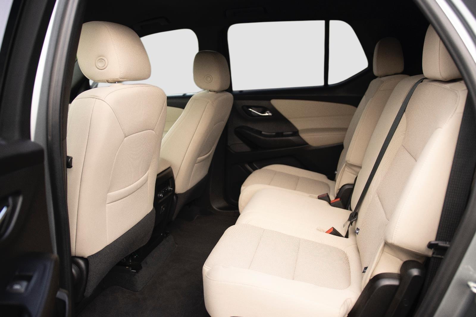 2023 Chevrolet Traverse LS photo 11