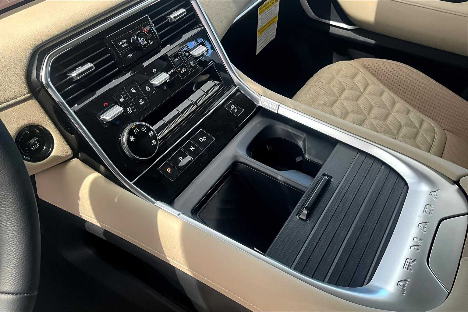 2025 Nissan Armada Platinum photo 10