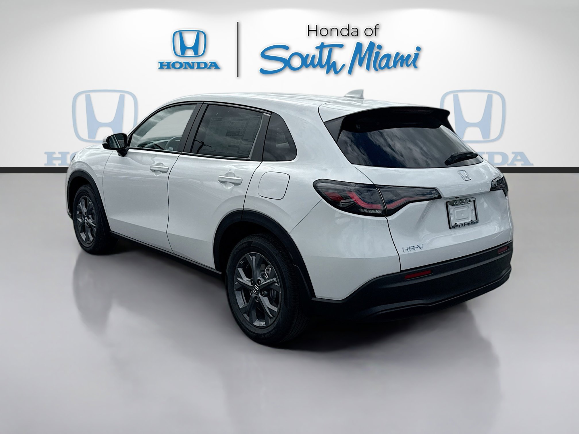 2026 Honda HR-V LX photo 4