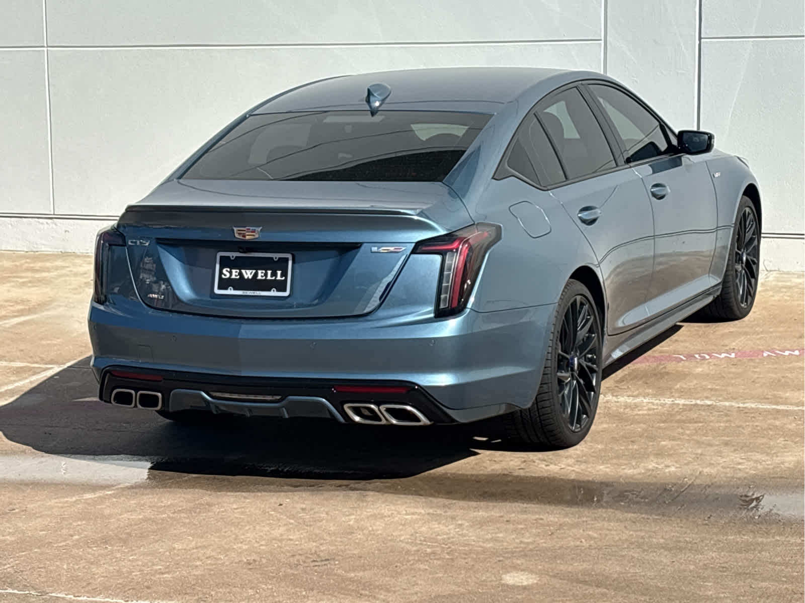 2024 Cadillac CT5 V photo 4