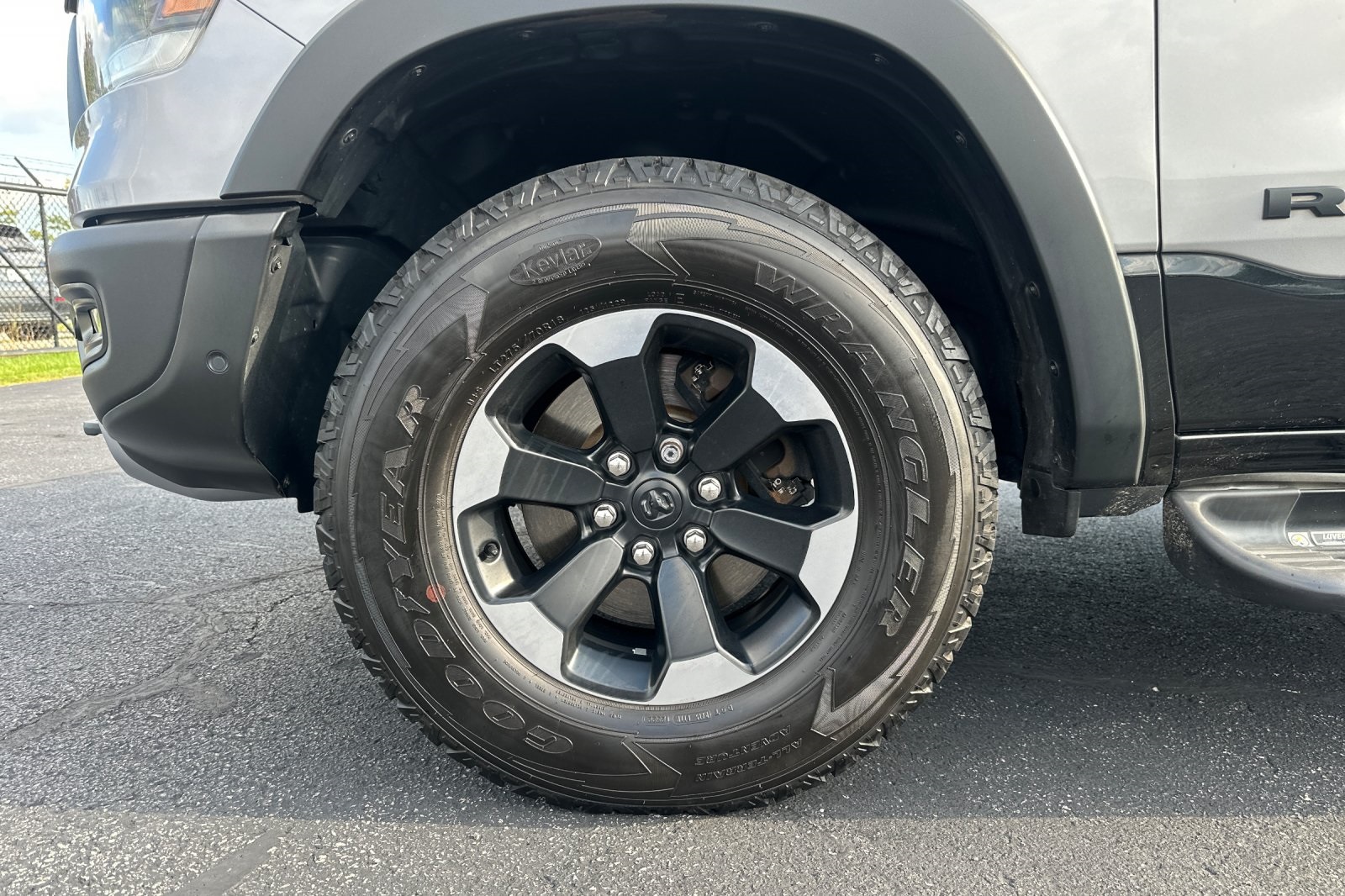 2020 Ram 1500 Rebel photo 34