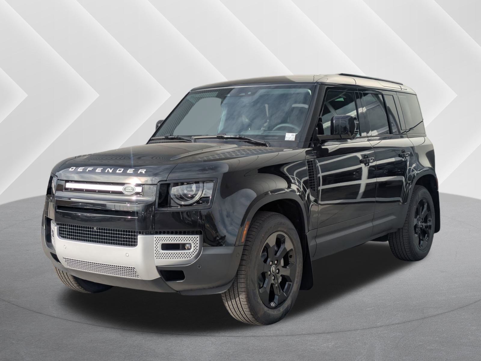 2025 Land Rover Defender S's photo