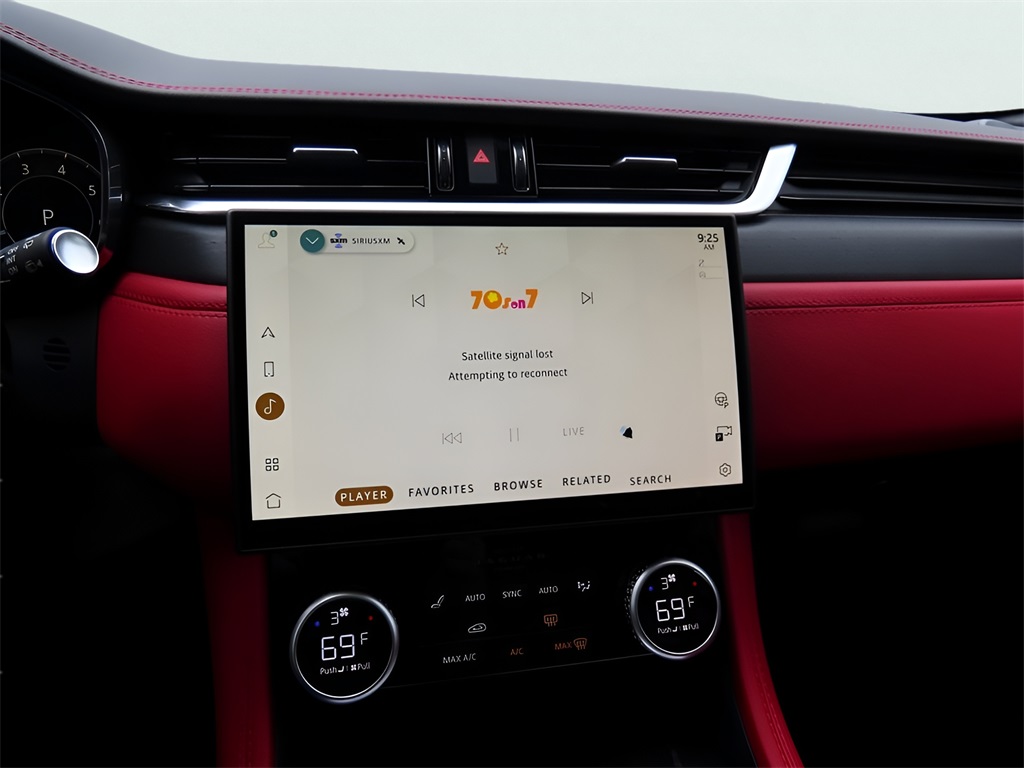 2025 Jaguar F-PACE P400 R-Dynamic S photo 26