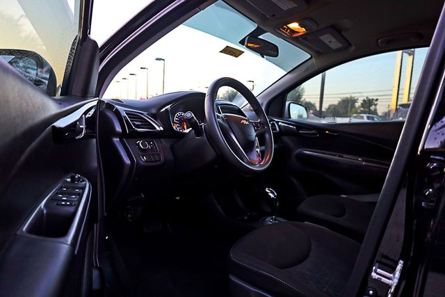 2021 Chevrolet Spark 1LT photo 11