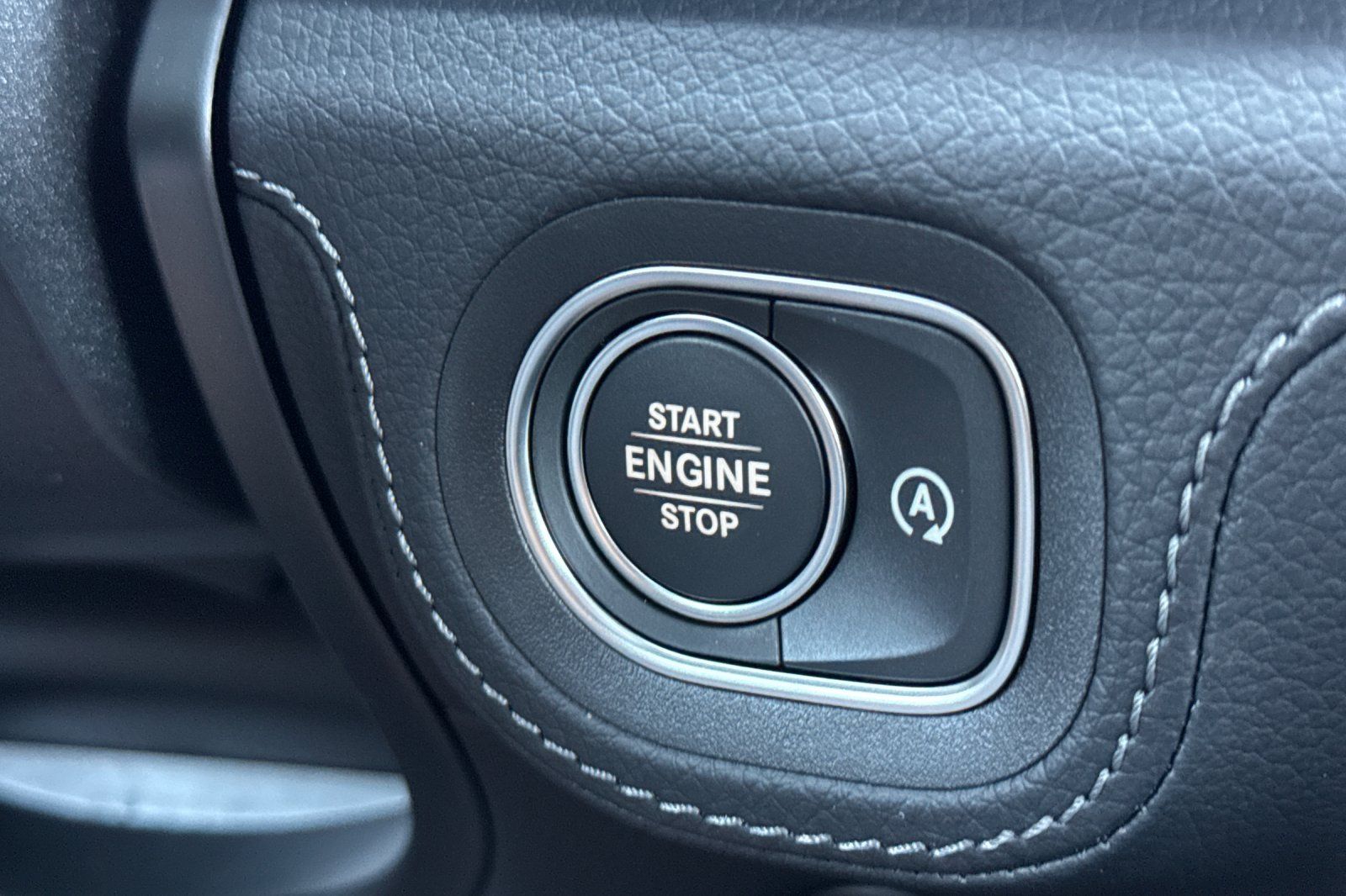 2025 Mercedes Benz GLS 580 4MATIC photo 19