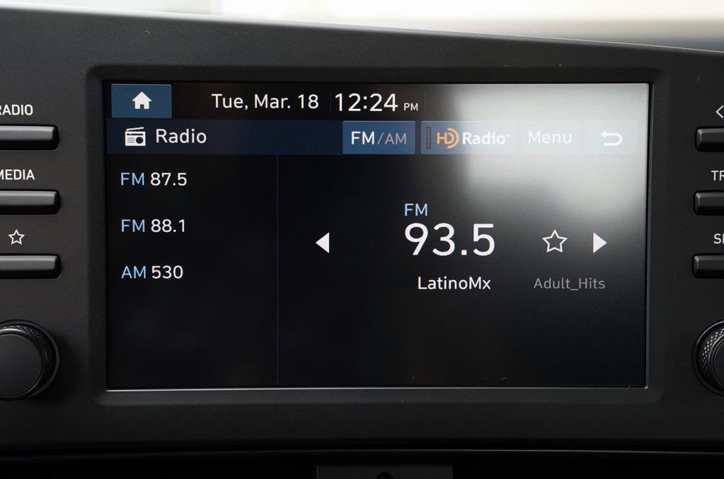 2025 Hyundai Elantra SEL Sport photo 14