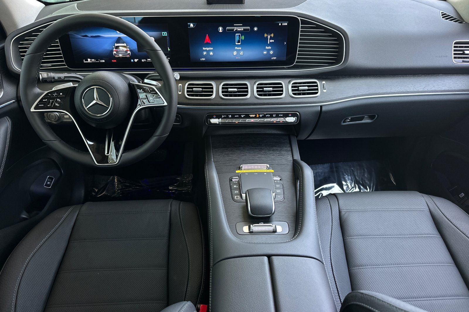 2025 Mercedes Benz GLE 580 4MATIC photo 2