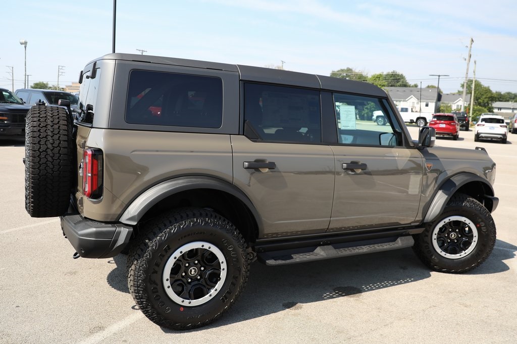 2025 Ford Bronco Badlands photo 9