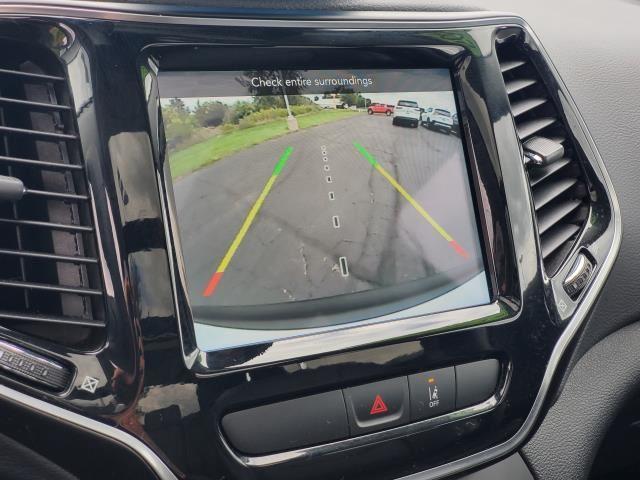 2022 Jeep Cherokee Limited photo 13