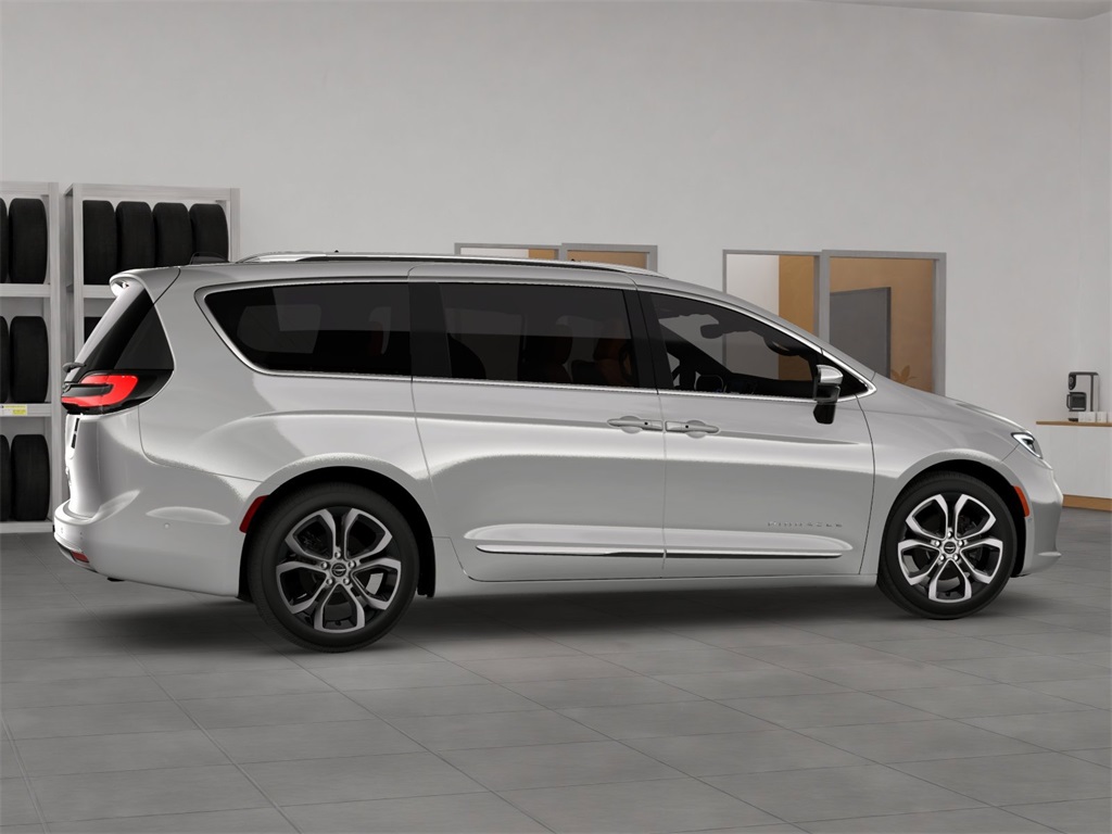 2026 Chrysler Pacifica Pinnacle photo 6