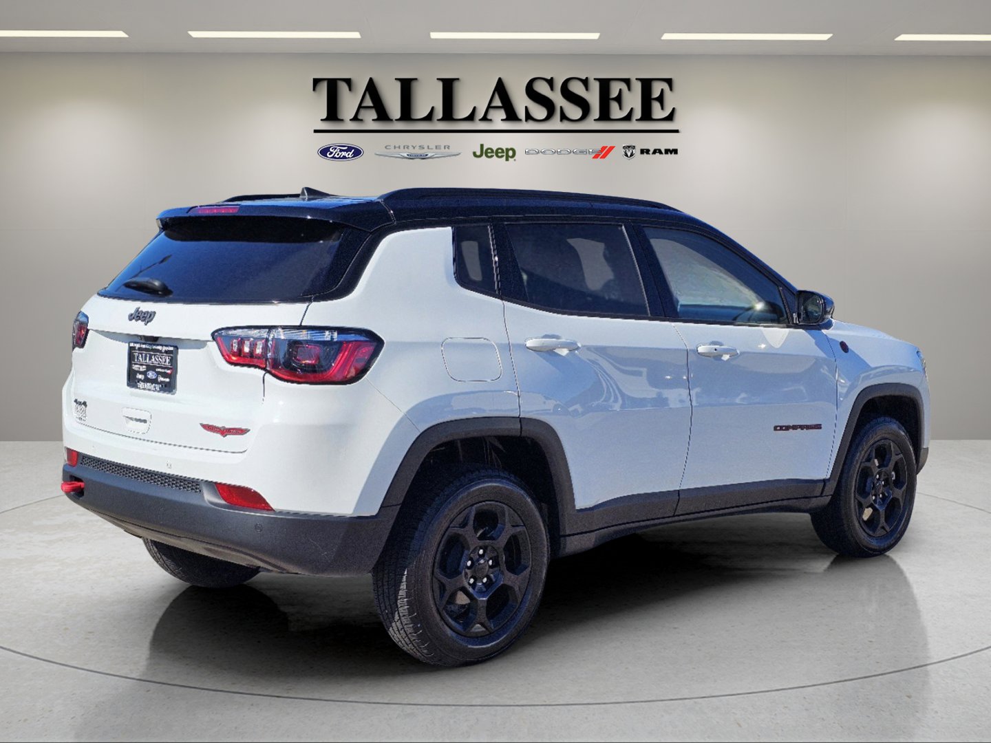 2024 Jeep Compass Trailhawk photo 7