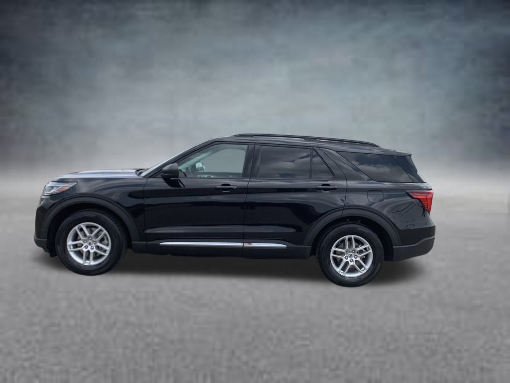 2025 Ford Explorer photo 4