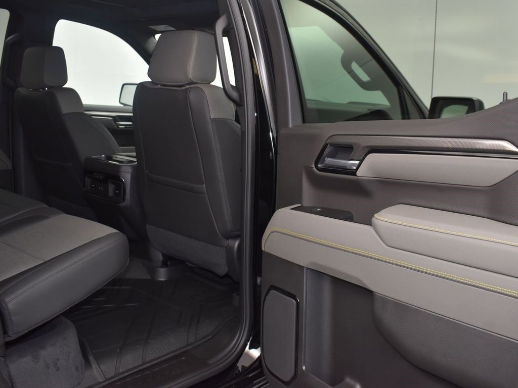 2026 Chevrolet Silverado 1500 ZR2 photo 15