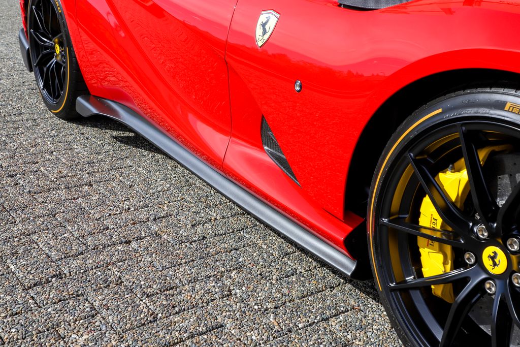 2023 Ferrari 812 Competizione photo 40