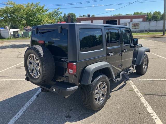2015 Jeep Wrangler Unlimited Rubicon photo 5