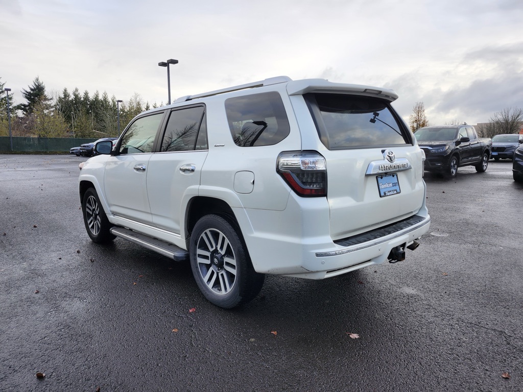 2016 Toyota 4Runner SR5 Premium photo 2