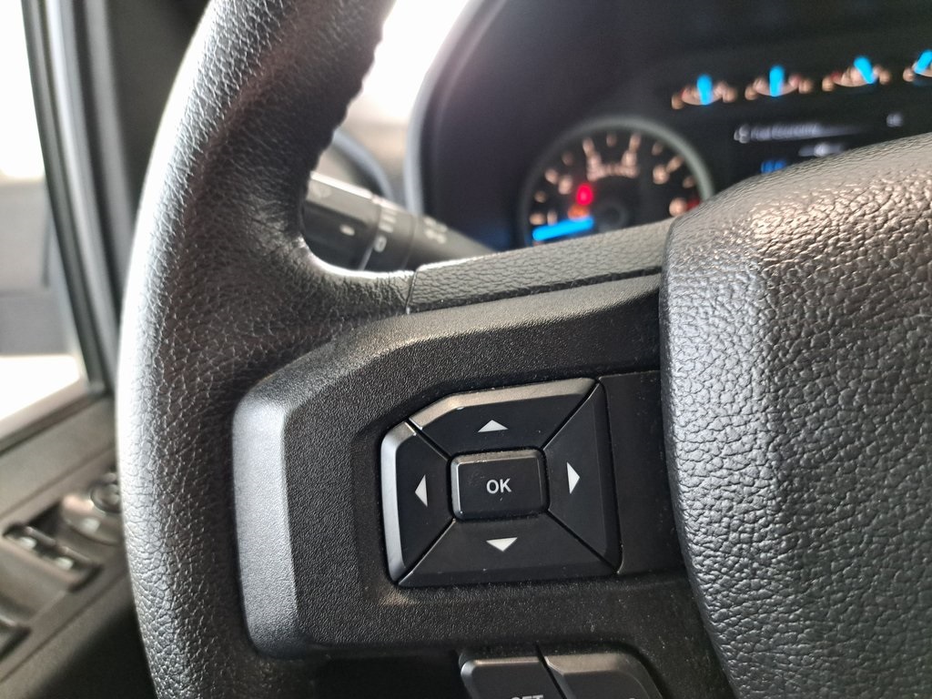 2016 Ford F-150 XLT photo 19