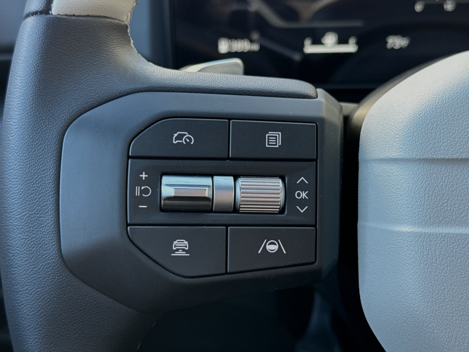 2025 Kia K4 GT-Line photo 26