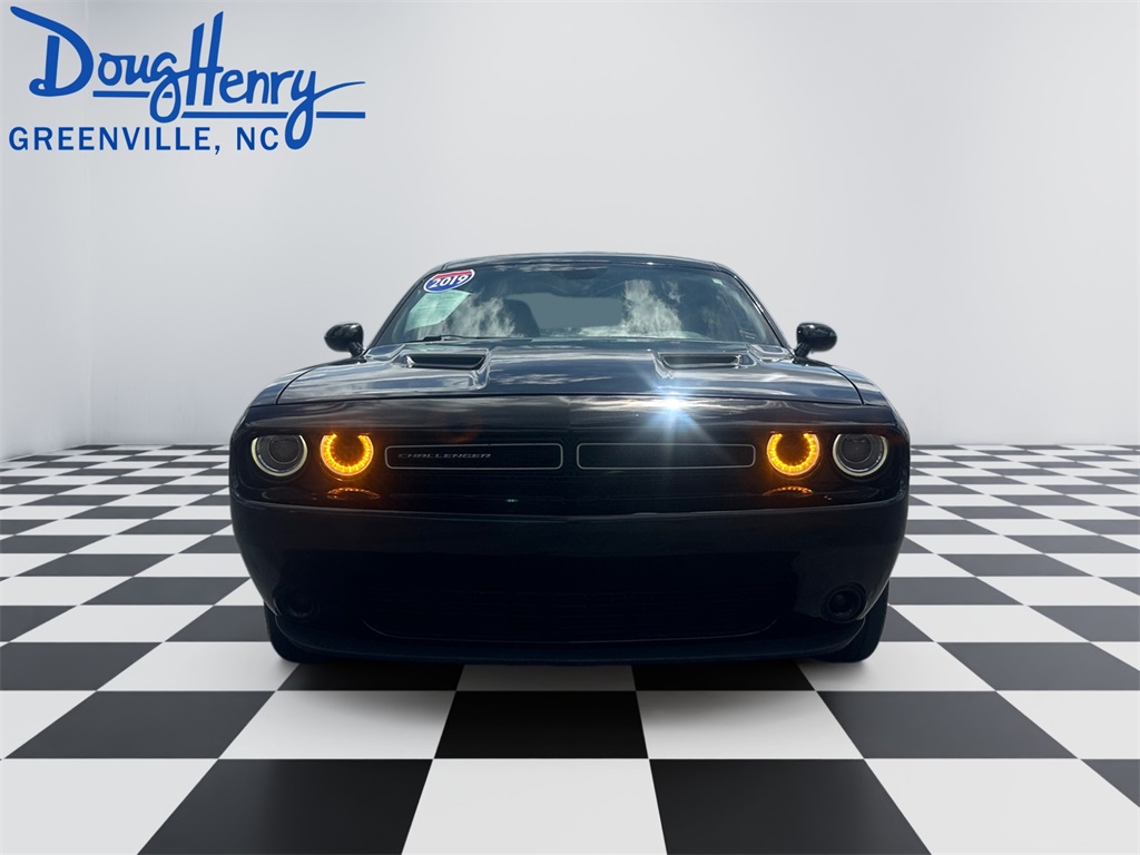 2019 Dodge Challenger SXT photo 7