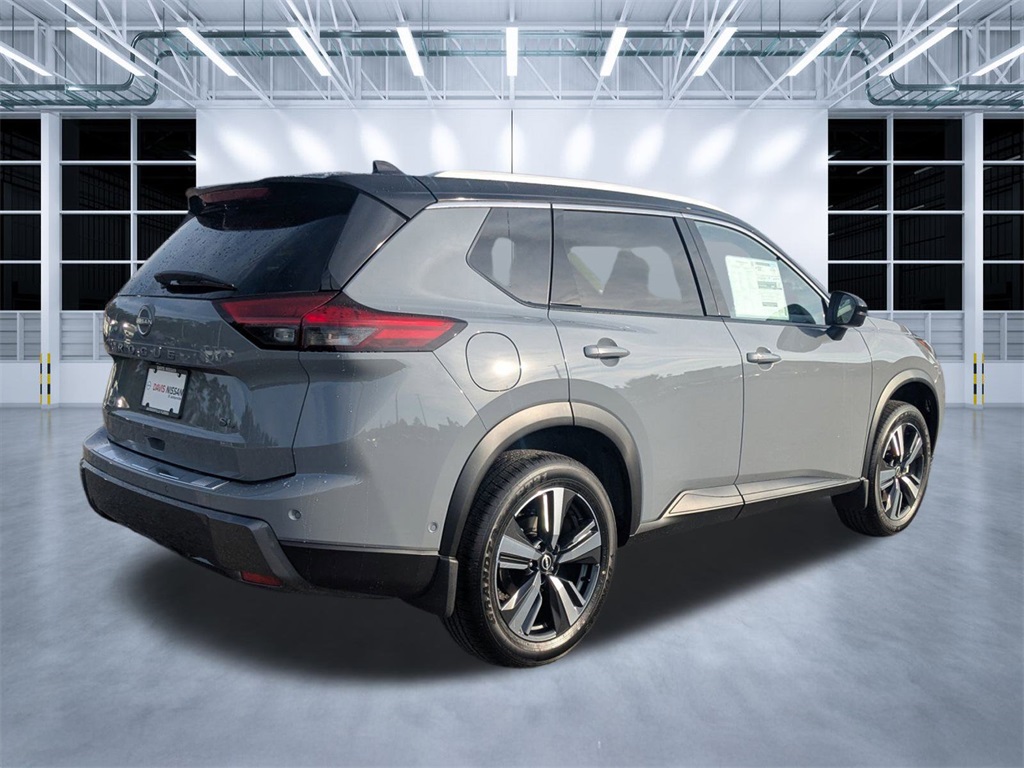 2025 Nissan Rogue SL photo 2