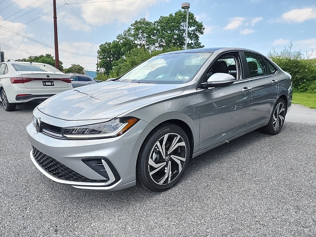 2025 Volkswagen Jetta SEL's photo
